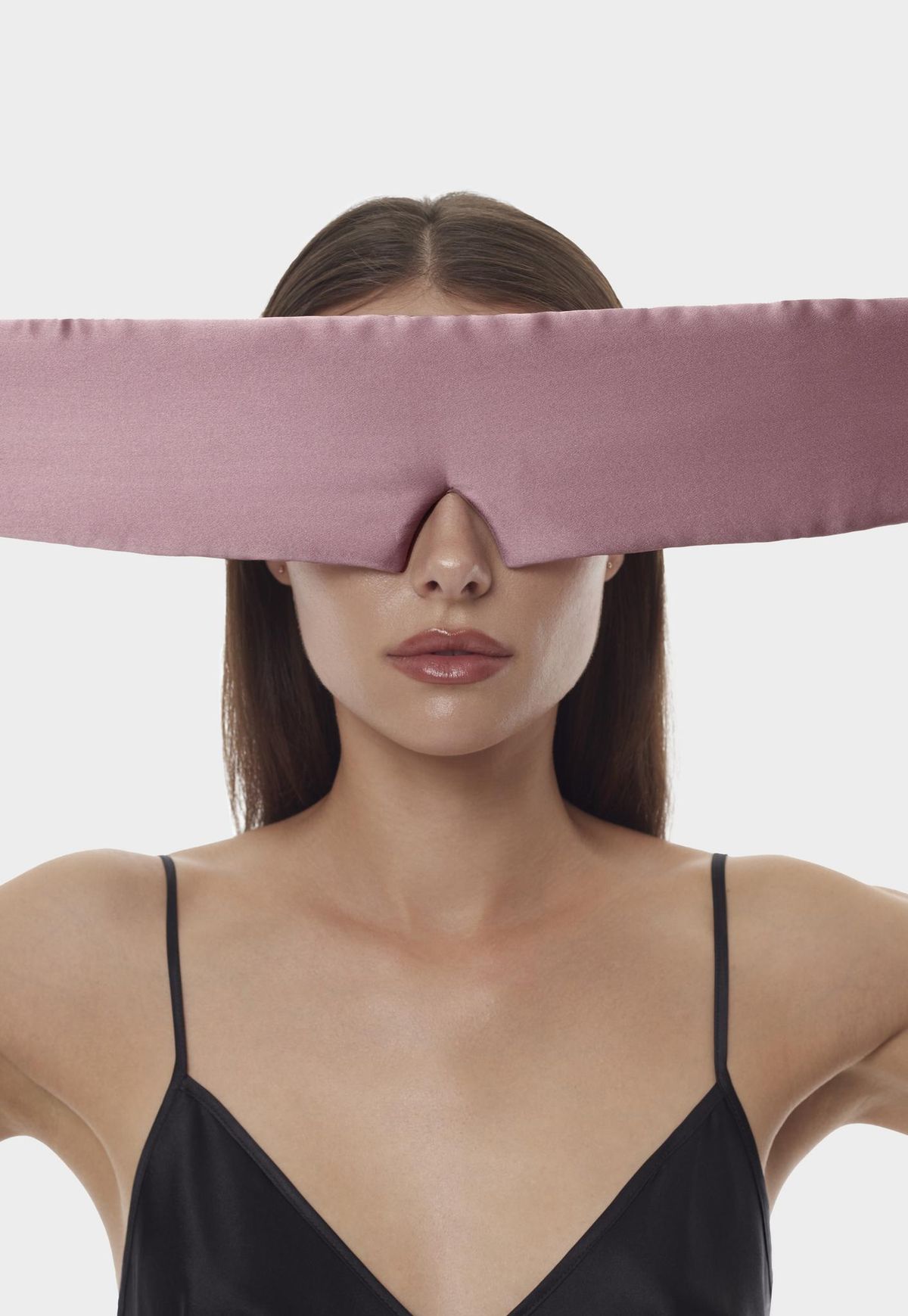 ماسك النوم العميق من الحرير والفايبر الناعم لنوم اعمق باليل وصحة ونشاط بالنهار