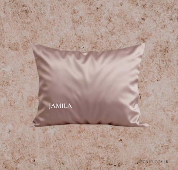 وسائدة الحرير الفاخرة 80%حرير ناعمة و باردة لتحميكى من تجاعيد النوم الصعبة والحفاظ علي شباب و نعومة  بشرتك